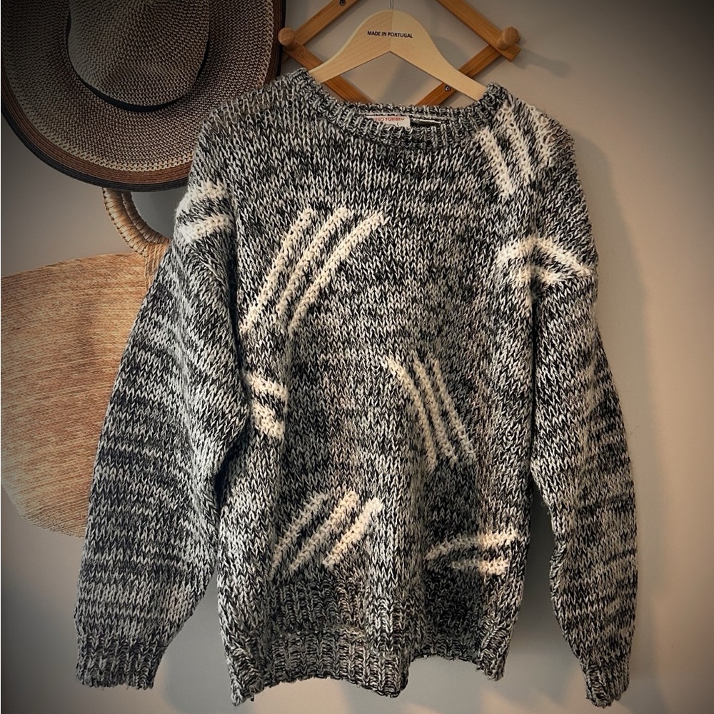 Vintage Nino Foriero Chunky Knit SweaterSize Medium – Oversized Fit